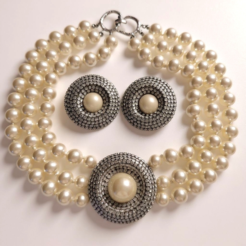 Les Bernard Vintage Pearl & Rhinestone Set Necklace & Clip-On Earrings